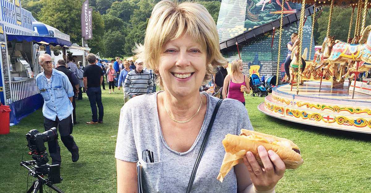 Hot dog, I look good!