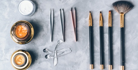 How to Know What Eyebrow Colour Suits You