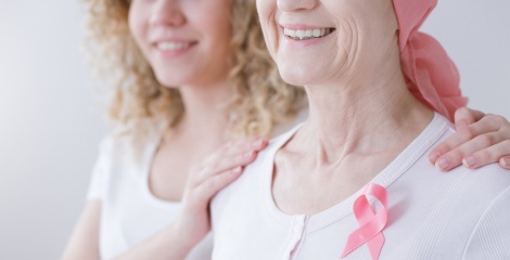 Tips on Supporting Someone With Hair Loss