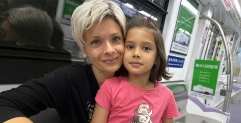 I Hope To Show My Daughters Confidence Through Hair Loss