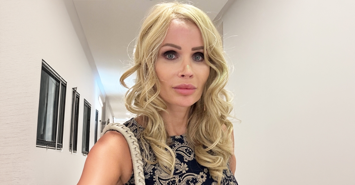 Hana wig by Noriko, a soft and feminine hairstyle, perfect for a romantic date night.