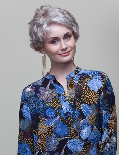 Grace Petite wig Feather Premier Collection